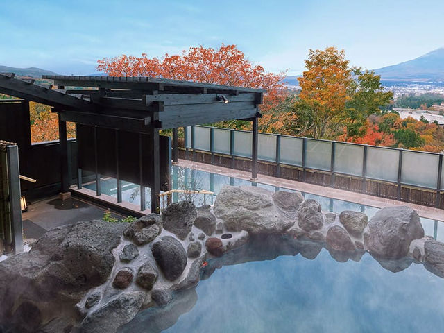 Soak and Sleep with Mount Fuji!
