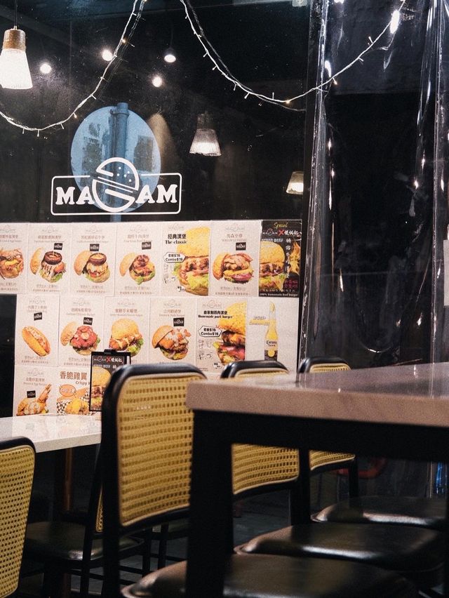 【元朗】人氣Burger 🍔小店!鵝肝騸牯牛肉漢堡超足料‼️ 【元朗】人氣Burger 🍔小店!鵝肝騸牯牛肉漢堡超足料‼️