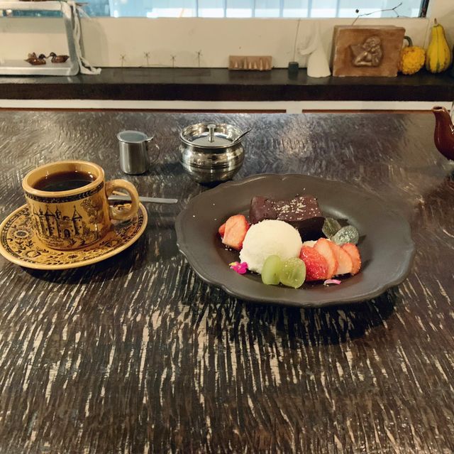 東京のカフェ『コマグラ カフェ』