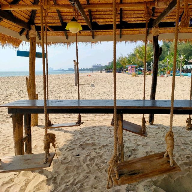 Medsai coffee Cha-am Beach