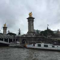 Paris attractions through the river cruise 