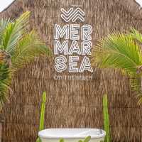 คาเฟ่ริมหาดเจ้าหลาว นอนโดมใส ดูโชว์ควงไฟLED