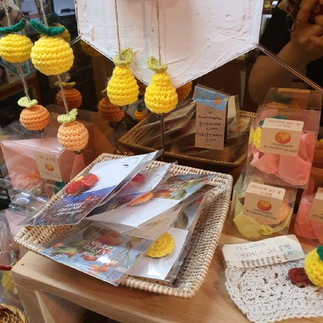 제주 아늑한 소품샵 런던다락 🪵