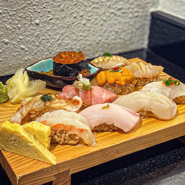 有位坐的立食壽司店