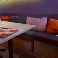 迷幻燈光氛圍超好｜房間餐酒館The Room Bistro｜震撼你的視覺