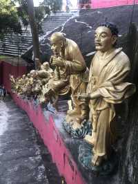 Ten Thousand Buddhas Monastery