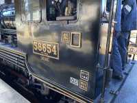 2024年3月頃運転終了。車齢100年越え。日本で最も古い現役の蒸気機関車がけん引する列車『SL人吉』外装。