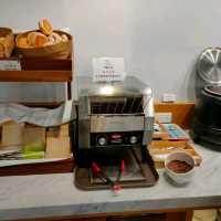 礁溪誠闊溫泉渡假飯店-森林系用餐環境（早餐）