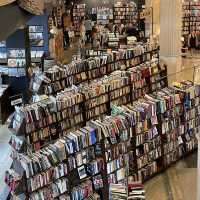 LA The last book store