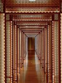 Check into the Xiamen Waldorf Astoria Hotel and enjoy a refined journey.