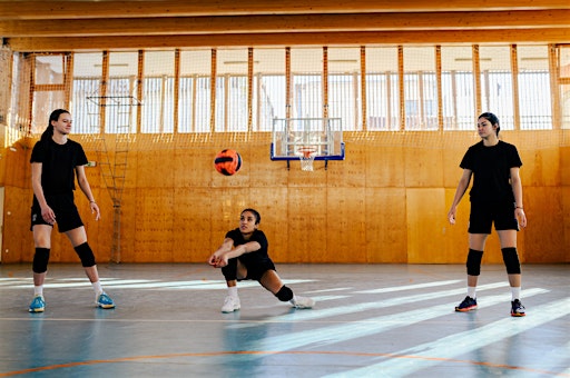 FREE Youth Volleyball for ages 12-25 | Progress Park