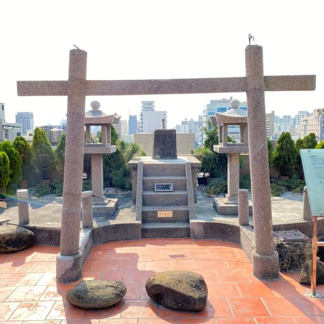 南部第一間百貨公司林百貨！特色電梯與空中神社值得來拍拍照