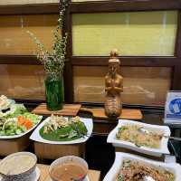 Buffet at The Brasserie, Holiday Inn Bangkok 