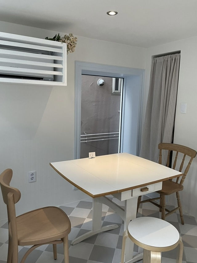 길 가다 멈칫하게 되는 수원 유럽감성 카페 '레이지하우스'🏡