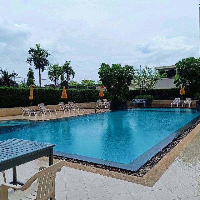 โรงแรมลองบีช ชะอำ @เพชรบุรี