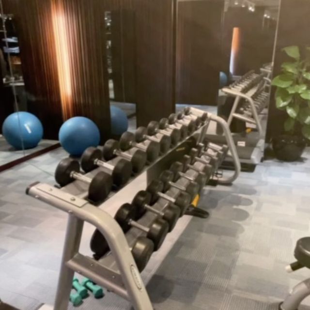 應有盡有 旺中帶靜 華麗古典香港富豪酒店