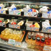 人潮🈵️🈵️ 唐吉坷德DON DON DONKI Zhongxiao Xinsheng Store DON DON DONKI 忠孝新生店