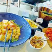 四十七樓頂樓 , 睥視全東九龍西餐廳 , 嘆午餐！
