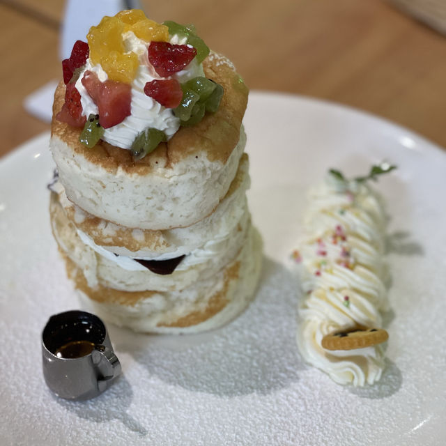 Gram Cafe & Pancake 