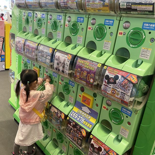 BANDAI扭蛋運動日 免費平衡車體驗 戶外幻彩蟲林