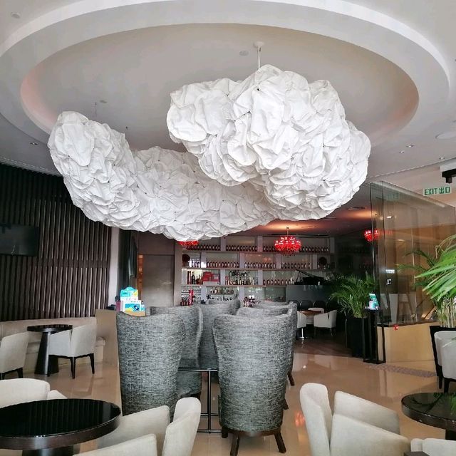 一間平靚正，景觀靚酒店
