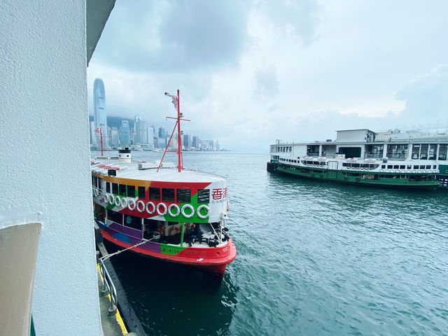 天星小輪欣賞無敵海景