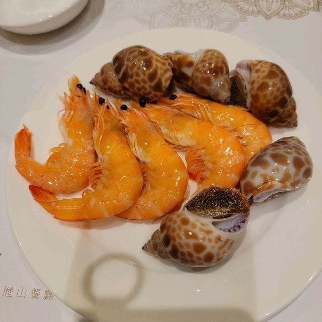 非常抵食的宫廷式酒店半自助式晚餐👍😋