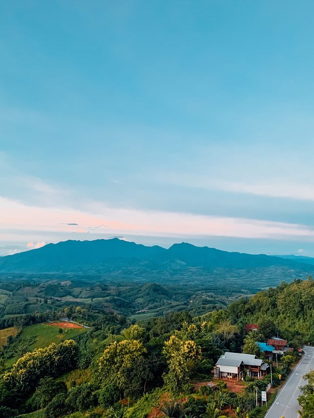 วิวกิ่วม่วง 360 องศา cafe and camping 
