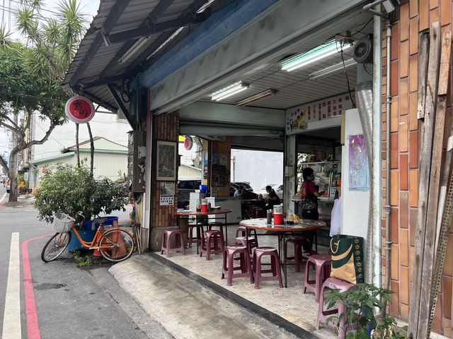 花蓮市早餐推薦｜黎明紅茶，早上來個紅茶與小西點太幸福了