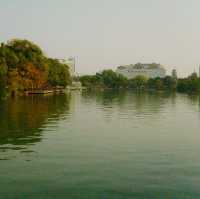 Strolling around lakes and rivers in Guilin