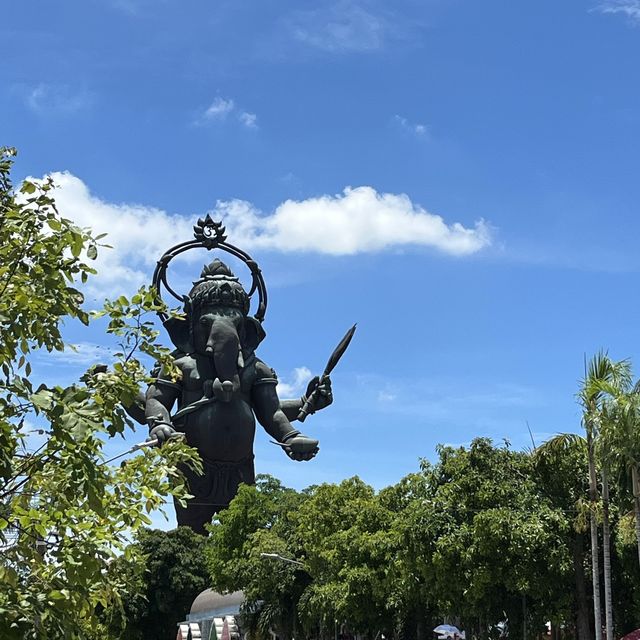 อุทยานพระพิฆเนศ องค์ยืน คลองเขื่อน จ.ฉะเชิงเทรา - 