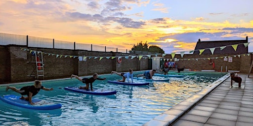 SUP Yoga at The Chippy Lido | Chipping Norton Lido