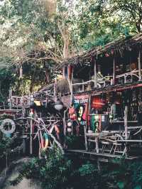 The Rock Beach Bar ณ สมุย