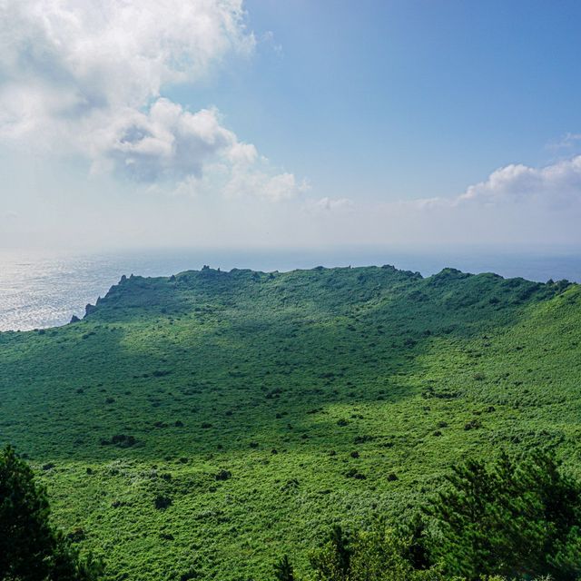 제주의 상징이자 일출로 유명한, 성산일출봉