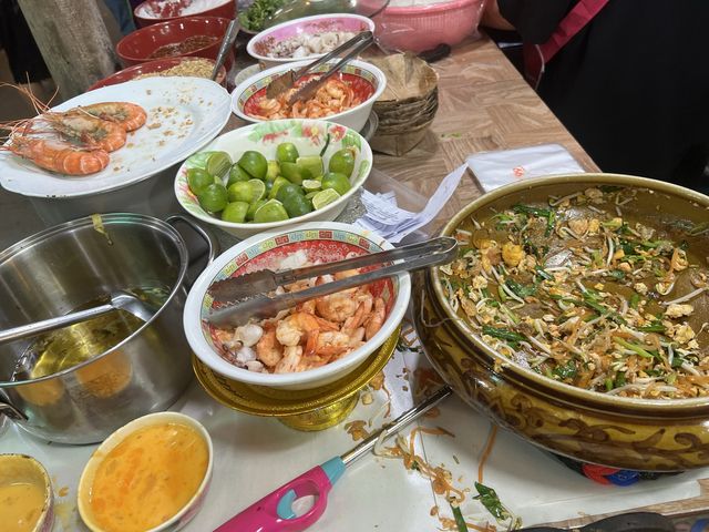 ตลาดบ้านใหม่ ผัดไทยอร่อย 