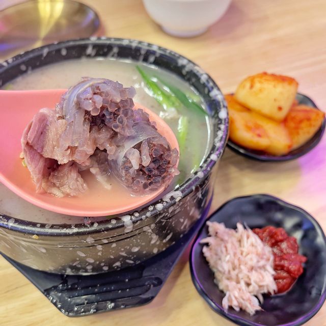 出色韓式餃子🥟、血腸湯🥣
