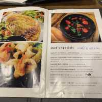 시드니 마스코트 역 근처에서 만난 쌀국수집! 😋