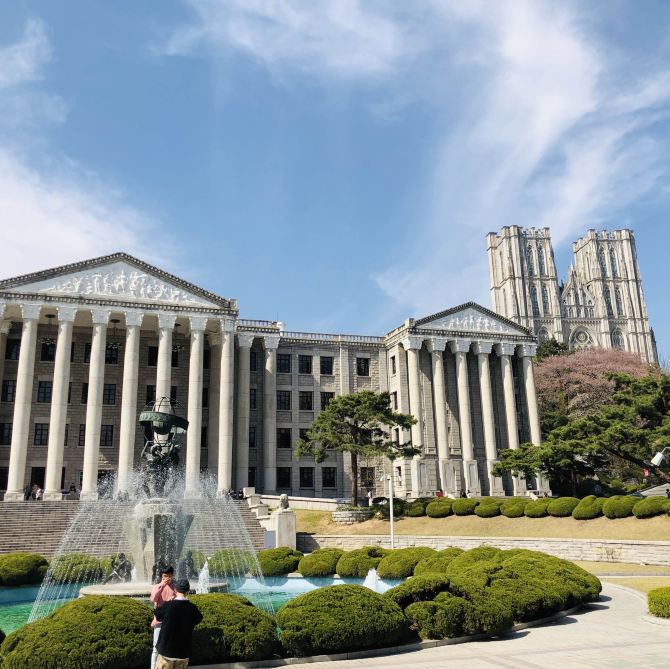 봄이면 개장하는 경희랜드🌸 경희대학교 | 트립닷컴 서울