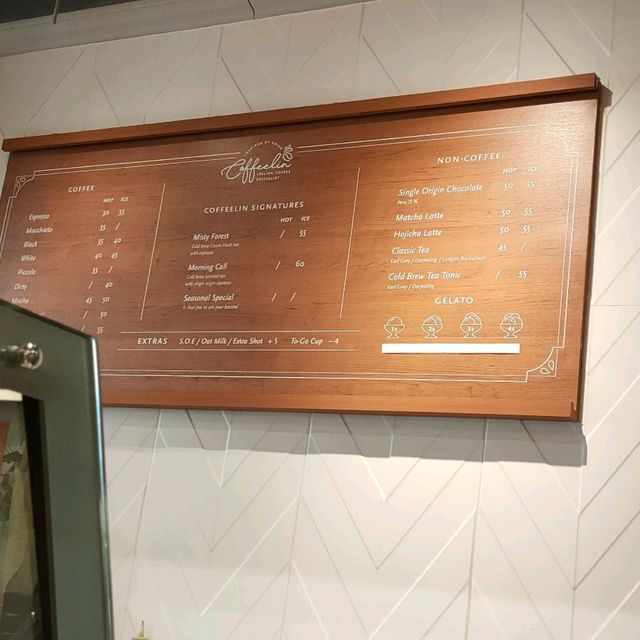 周末寫意遊：黃昏西環海中心公園,意式cafe「coffeelin」