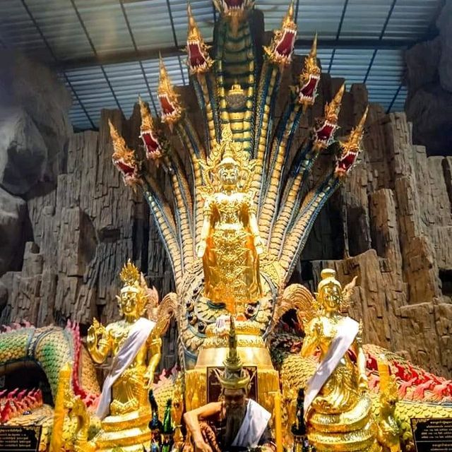 วัดมณีวงศ์​ จังหวัดนครนายก
