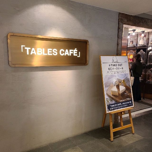 トロトロふわっふわっパンケーキ【TABLES CAFÉ】⭐