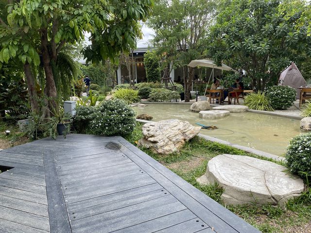 ประกาย คาเฟ่ เปิดใหม่ย่านร่มเกล้า