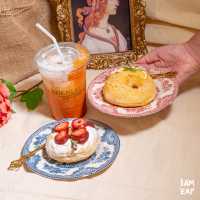 คาเฟ่โดนัทเปิดใหม่สุขุมวิท33 Charlotte Doughnuts