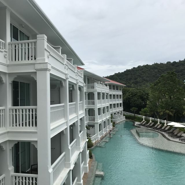 "Centara Ao Nang Beach Resort & Spa Krabi"