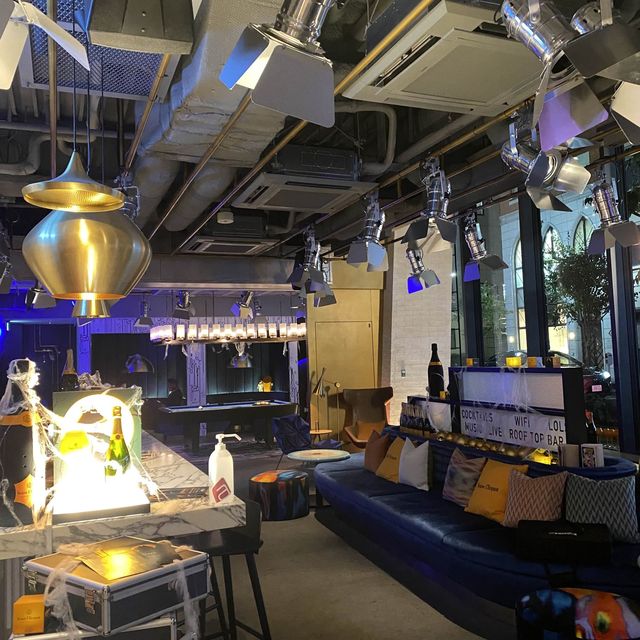 【東京】アロフト銀座のXYZBarのハッピーアワーで無限ポテトが食べられる？！