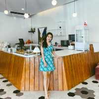DEEKA CAFE’ คาเฟ่สุดคิ้วท์ใจกลางเมืองจันทบุรี 🥐🍹