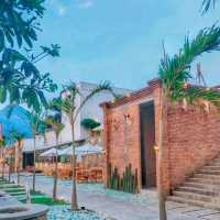 Independent Cafe & Village Club