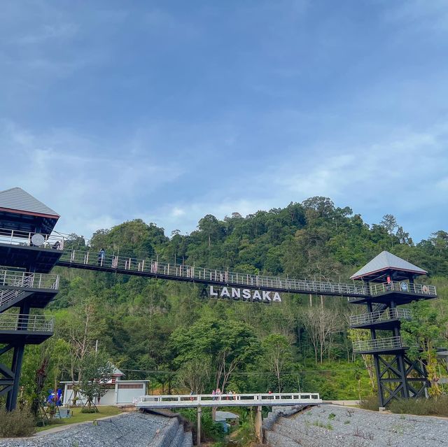 เขาช้างสี แลนมาร์คใหม่ อำเภอ ลานสกา ⛰🐘