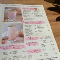 《抵食正宗韓國料理Cafe》