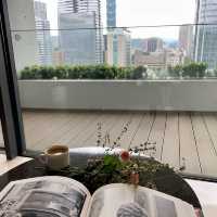 【台北松山 誠品行旅Eslite Hotel 】 聚合人文閱讀 ｜沈醉書香夢｜眺望101景色